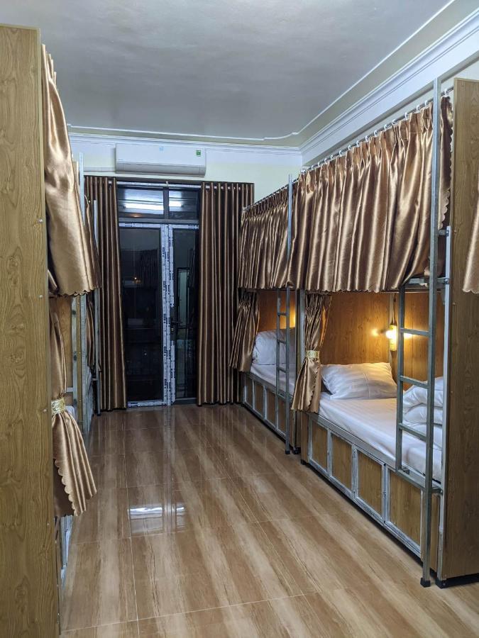Train Station Backpackers Hostel Νιν Μπιν Εξωτερικό φωτογραφία