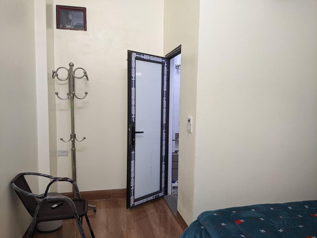 Train Station Backpackers Hostel Νιν Μπιν Εξωτερικό φωτογραφία