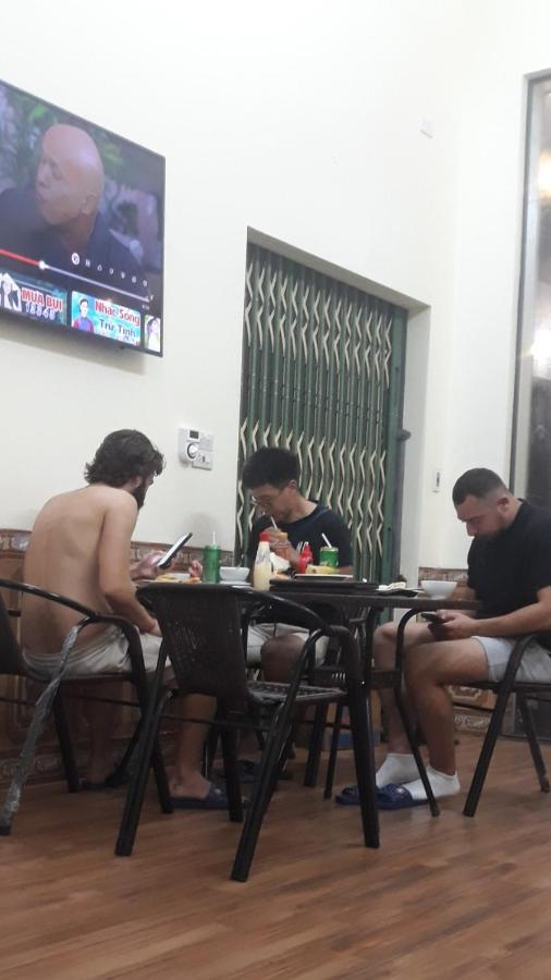 Train Station Backpackers Hostel Νιν Μπιν Εξωτερικό φωτογραφία